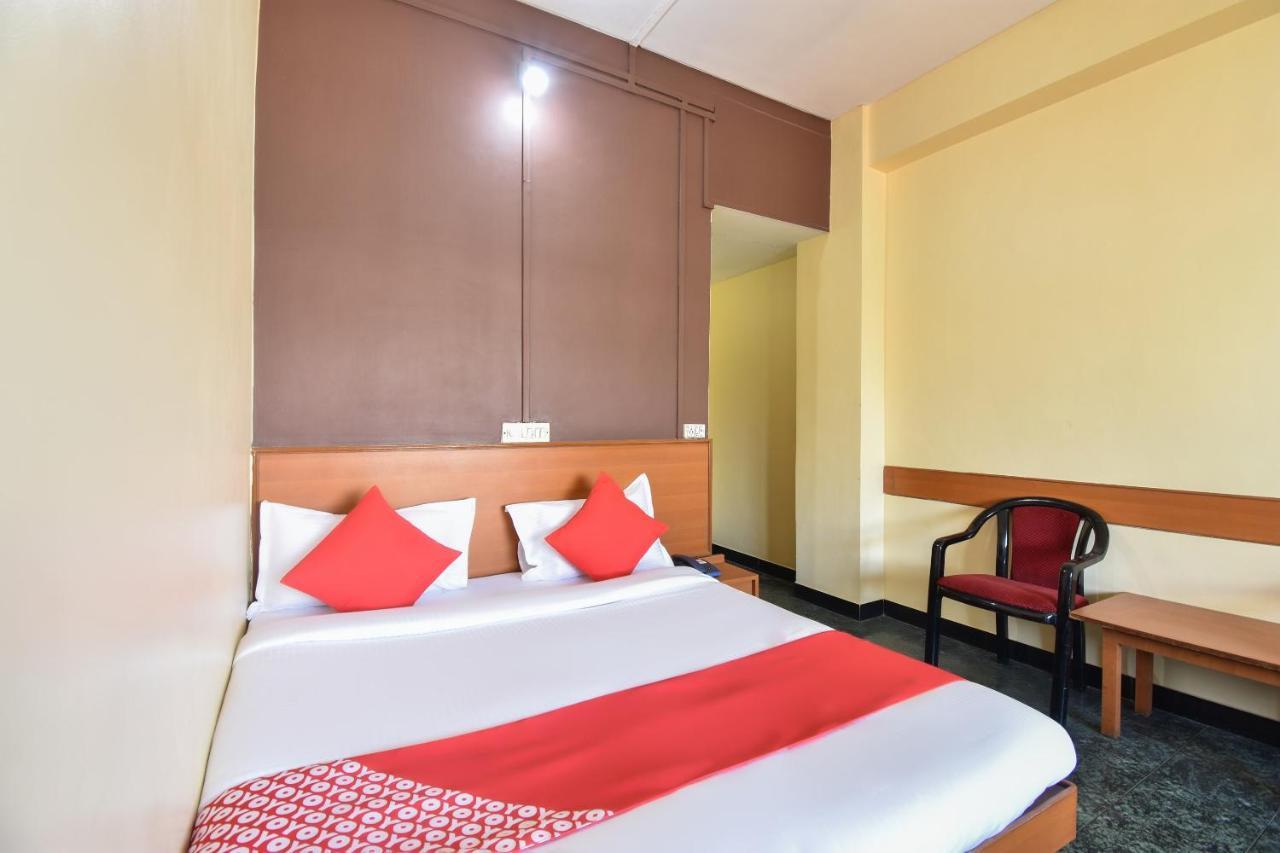 Oyo 63264 Hotel Shamiana Pandharpur Exterior foto